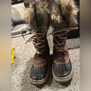 Sorel Brown and Black Winter Fur-Trim Boots